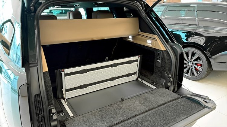 2025 Ny Land Rover Range Rover Belgravia Green P460e AWD AUTO PHEV Lång hjulbas Autobiography