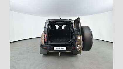 Defender 110 9