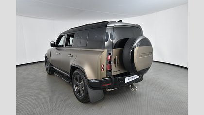 Defender 110 4