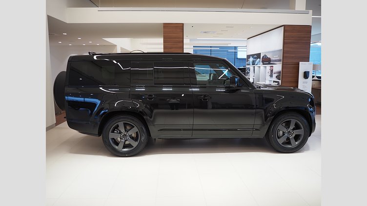 2026 Ny Land Rover Defender 130 Santorini Black D250 Diesel Mild Hybrid X-Dynamic SE