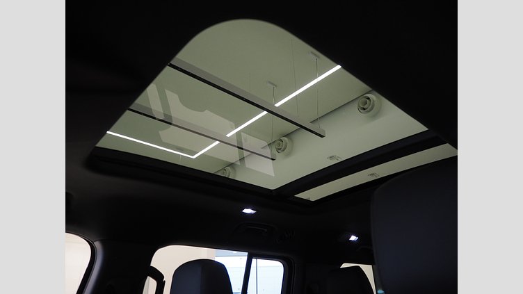 2026 Ny Land Rover Defender 130 Santorini Black D250 Diesel Mild Hybrid X-Dynamic SE