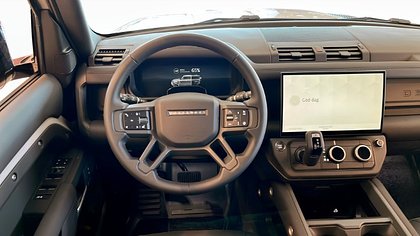 Defender 110 6