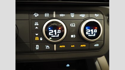 Defender 110 7