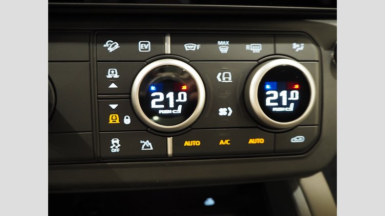 2026 Ny Land Rover Defender 110 Santorini Black Bensin Laddhybrid X-Dynamic SE