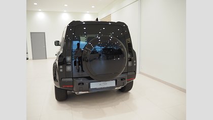 Defender 110 8