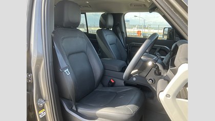 Defender 110 10