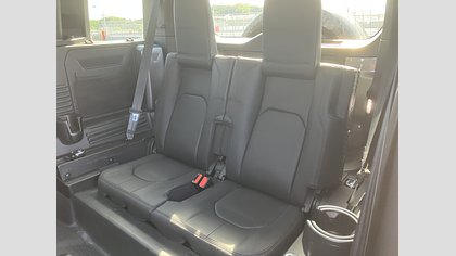 Defender 110 11