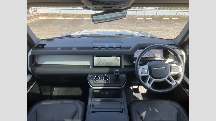 2023 認定中古車 Land Rover Defender 110 シリコンシルバー P300 AWD（AT） XS EDITION