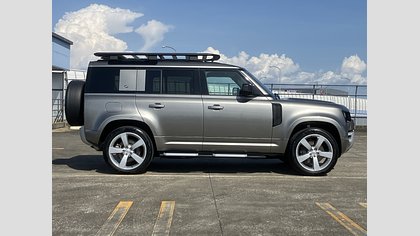 Defender 110 3