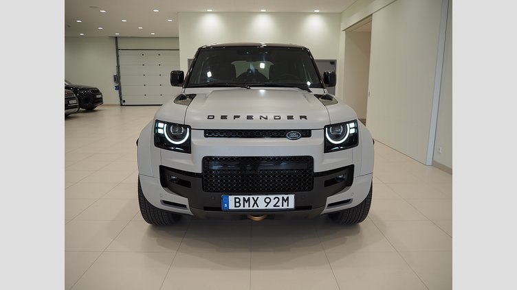 2025 Begagnad Land Rover Defender OCTA Borasco Grey P635 Bensin V8 Mild Hybrid OCTA