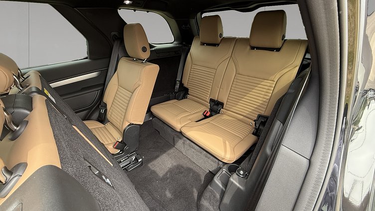 2025 Approved Land Rover Discovery Santorini Black 3.0 literes, soros 6 hengeres dízel motor, 350 LE, 8 sebességes automata váltó Dynamic HSE