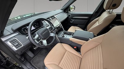 2025 Approved  Discovery Santorini Black 3.0 literes, soros 6 hengeres dízel motor, 350 LE, 8 sebességes automata váltó Dynamic HSE Kép 11