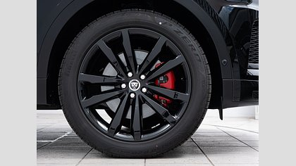 E-Pace 8