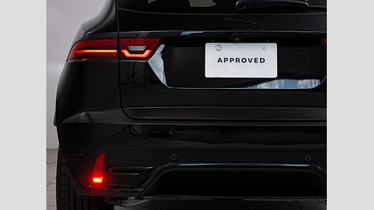 E-Pace 9