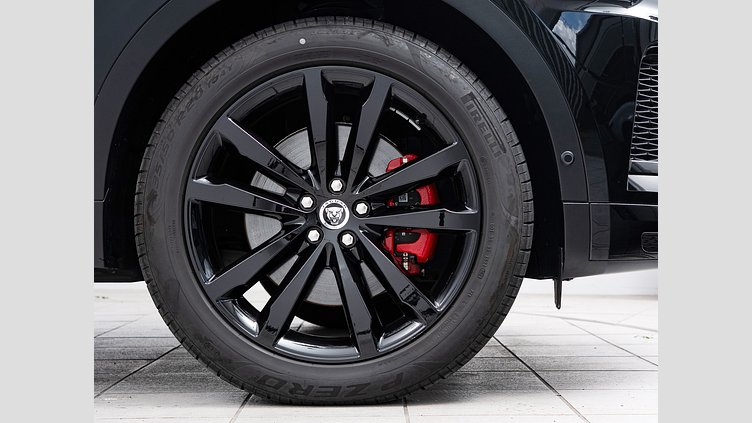 2024 認定中古車 Jaguar E-Pace サントリーニブラック D200マイルドハイブリッド（ディーゼル） R-DYNAMIC SE D200