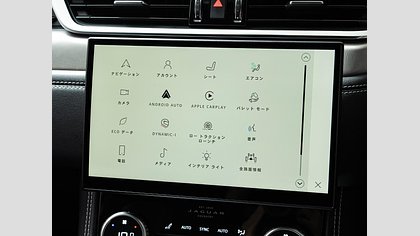 F-Pace 19