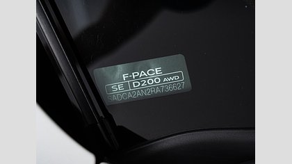F-Pace 63