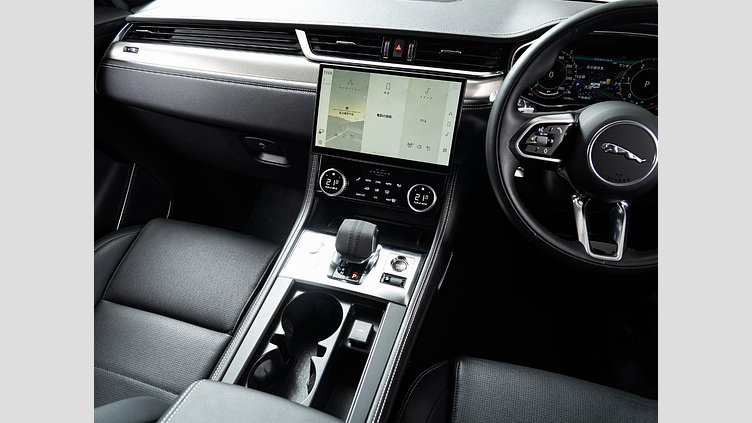 2023 認定中古車 Jaguar F-Pace オストゥーニパールホワイト D204 AWD（オートマチック）MHEV R-DYNAMIC SE