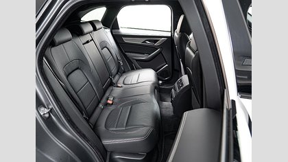 F-Pace 12