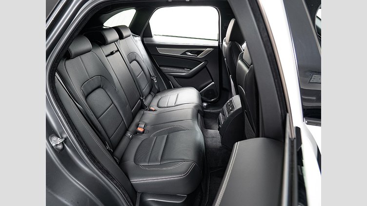 2023 認定中古車 Jaguar F-Pace オストゥーニパールホワイト D204 AWD（オートマチック）MHEV R-DYNAMIC SE