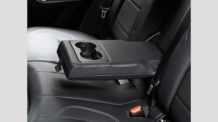2023 認定中古車 Jaguar F-Pace オストゥーニパールホワイト D204 AWD（オートマチック）MHEV R-DYNAMIC SE