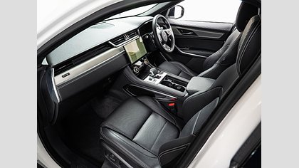 F-Pace 51