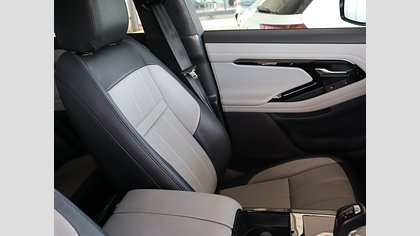 Range Rover Evoque 35