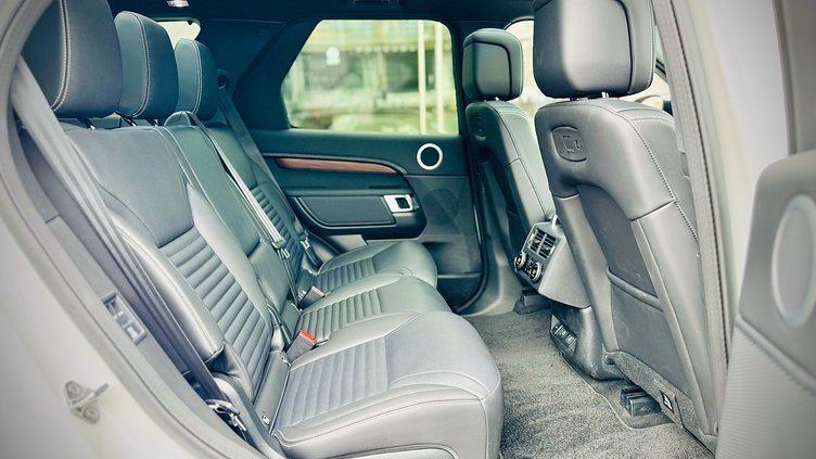 2024 認證中古車 Land Rover Discovery Fuji White 富士山白 D250 Dynamic SE