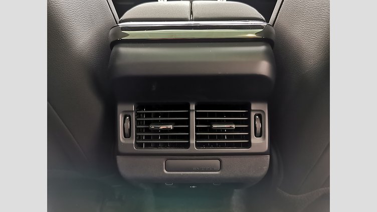 2024 認定中古車 Land Rover Range Rover Evoque アロイオスグレイ D200マイルドハイブリッド（ディーゼル） Standard Wheelbase S