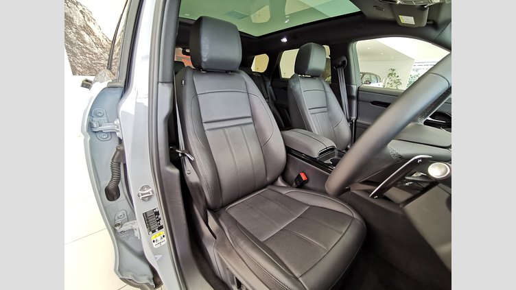 2024 認定中古車 Land Rover Range Rover Evoque アロイオスグレイ D200マイルドハイブリッド（ディーゼル） Standard Wheelbase S