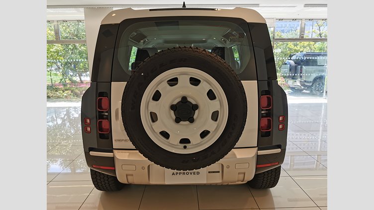 2024 認定中古車 Land Rover Defender 110 タスマンブルー D300 AWD（AT） S