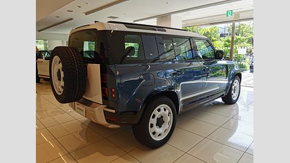 Defender 110 13