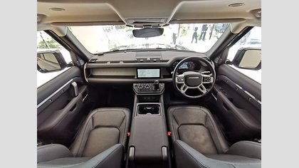 Defender 110 3