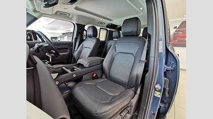 Defender 110 2