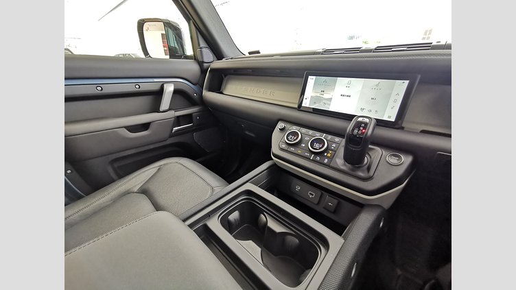 2024 認定中古車 Land Rover Defender 110 タスマンブルー D300 AWD（AT） S