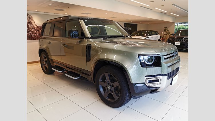 2024 認定中古車 Land Rover Defender 110 パンゲアグリーン P300 AWD（AT） SE