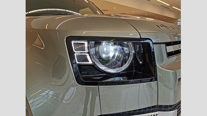 Defender 110 9