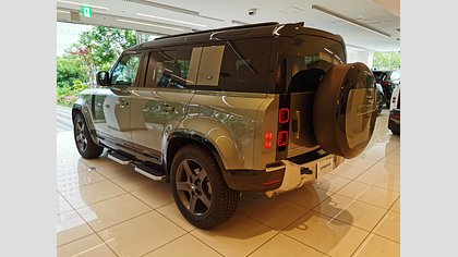 Defender 110 1