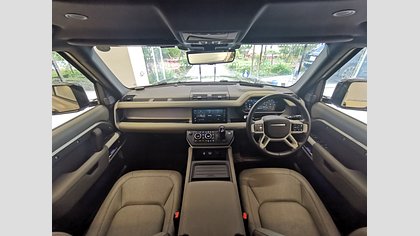 Defender 110 3