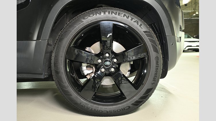 2023 認定中古車 Land Rover Defender 110 サントリーニブラック P300 AWD（AT） SE