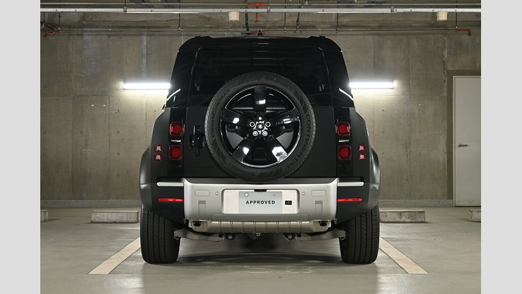 2023 認定中古車 Land Rover Defender 110 サントリーニブラック P300 AWD（AT） SE