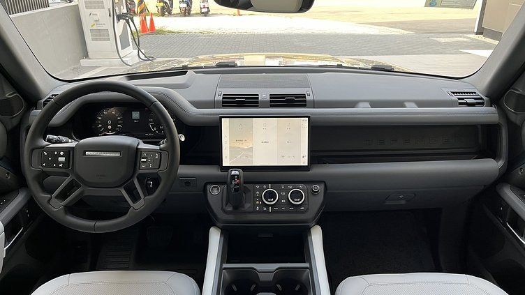 2024 認證中古車 Land Rover Defender 110 Tasman Blue 3.0 litre i6D​ X-D HSE