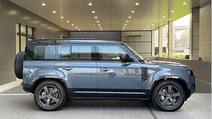 Defender 110 4