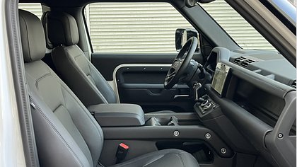 Defender 90 7