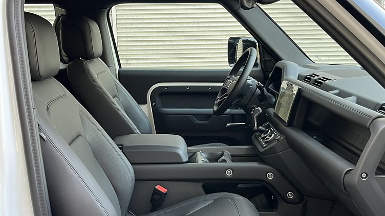 2025 認證中古車 Land Rover Defender 90 (1AA) 富士山白 Fuji White D300  輕油電混合 X-Dynamic HSE