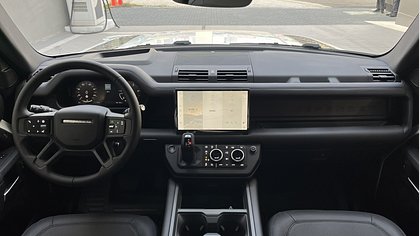 Defender 90 6
