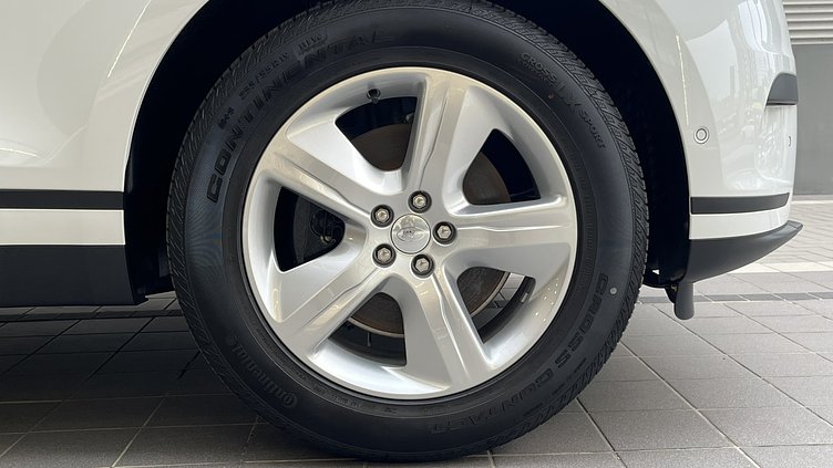 2025 認證中古車 Land Rover Range Rover Velar 富士白　Fuji White P250 汽油 標準軸距 S