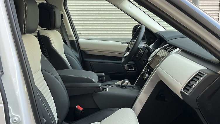 2025 認證中古車 Land Rover Discovery Fuji White 富士山白 D250 柴油輕油電混合 Dynamic SE