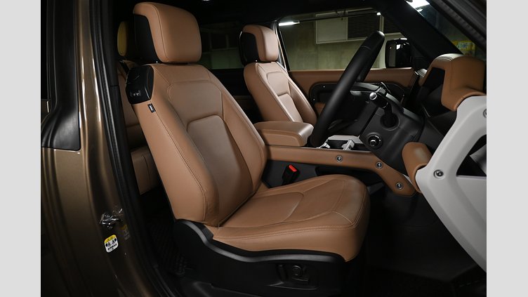 2025 認定中古車 Land Rover Defender 90 ゴンドワナストーン D350 ディーゼルマイルドハイブリッド X-Dynamic HSE
