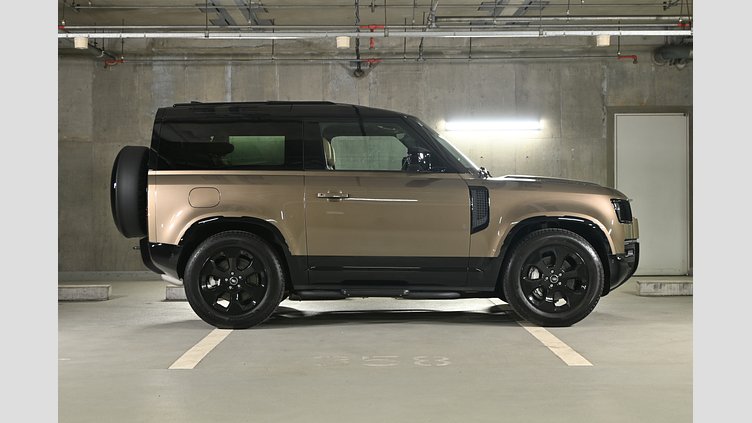 2025 認定中古車 Land Rover Defender 90 ゴンドワナストーン D350 ディーゼルマイルドハイブリッド X-Dynamic HSE